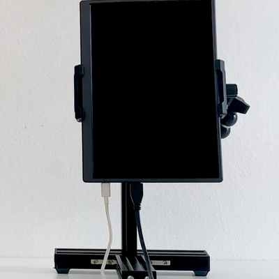 ATAI empty screen station